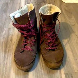 Patagonia Activist Primaloft waterproof boots